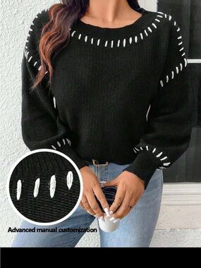 Black Stitch-Accent Crewneck Sweater - Women